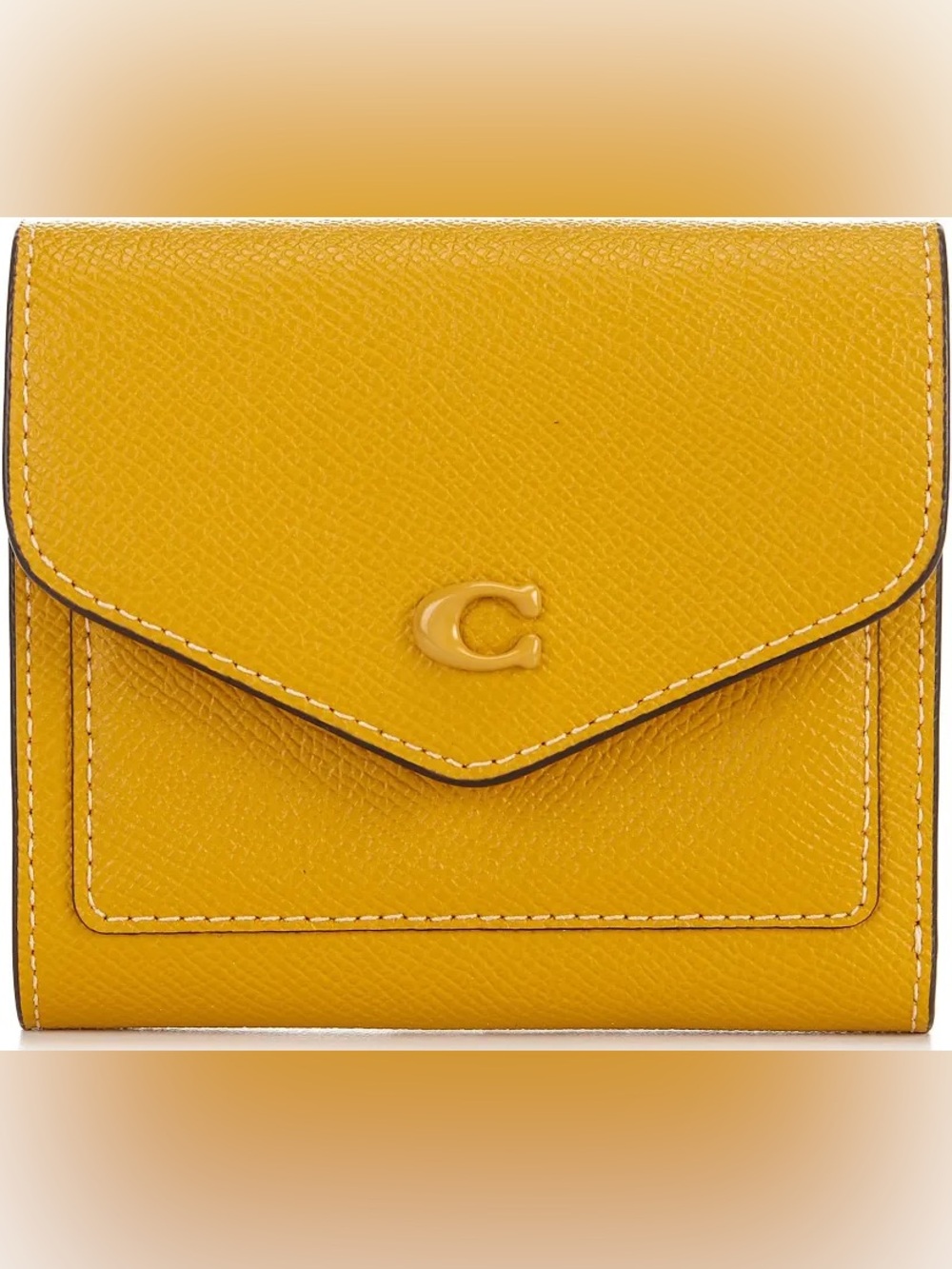 NWOT Coach Wyn Small Cross Grain Leather
Wallet